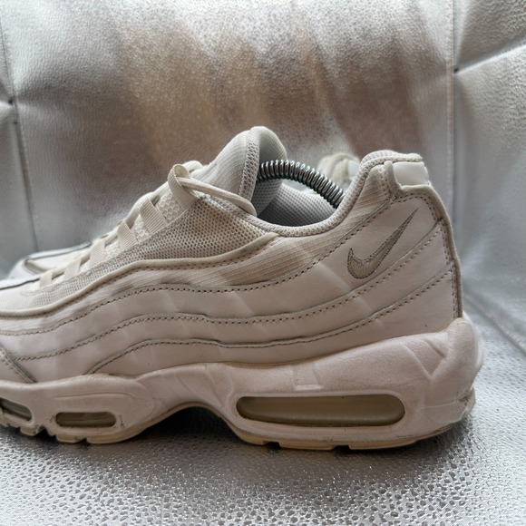 Size 10.5 Nike Air Max 95 Triple White Whiteout Mens Athletic Shoes CT1268-100 main image 4